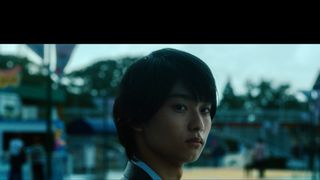 若手俳優・奥平大兼、初CMでクールな表情！「テイクレ」の世界観を表現