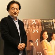 『スパイの妻』黒沢清監督、東出昌大に「普通じゃない路線追求」