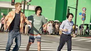 山崎賢人&土屋太鳳、5年ぶり共演に「お互い強くなった」<「今際の国のアリス」撮影現場レポート>