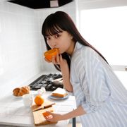 「仮面ライダーゼロワン」イズ役で注目!鶴嶋乃愛、初のカレンダーが発売