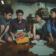 Netflix『パラサイト 半地下の家族』モノクロ版を独占配信