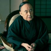 小林薫、外見から吉田茂に!『日本独立』驚きの特殊メイク