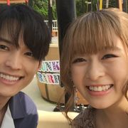 松村北斗&森七菜のセルフィー!『ライアー×ライアー』キャスト仲良しオフショット