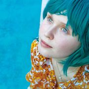 病を抱えた少女×不良少年の運命の出会い…カラフルなラブストーリー『ベイビーティース』冒頭映像