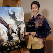 松坂桃李『モンハン』映画で“日本語を一切話さない”吹き替えに挑戦!