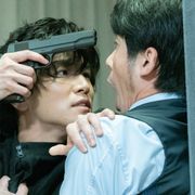 岩田剛典が銃を片手に…『名も無き世界のエンドロール』ダークな演技が光る本編映像!