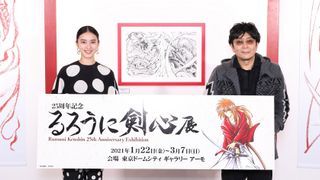 武井咲、剣心たちと一緒だったと強く感じる「るろ剣展」を大友啓史監督と観覧