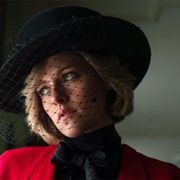 クリステン・スチュワート、ダイアナ元妃そっくりに!「本人かと思った」