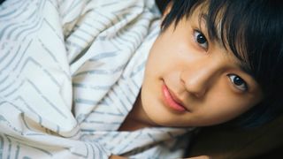 「あな番」「青のSP」『るろ剣』最終章出演の15歳!期待の若手・荒木飛羽が1st写真集発売