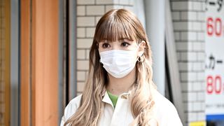 普段は「演技NG」の藤田ニコル、ドラマ「俺の家の話」最終話に本人役で出演!