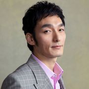 草なぎ剛主演の舞台「家族のはなし」5月に上演決定!