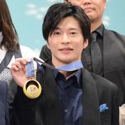 田中圭、西方仁也&原田雅彦と再会 まさかのサプライズも