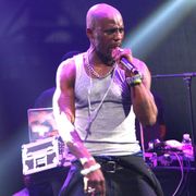 米ラッパーDMX、心臓発作で搬送 危険な状態