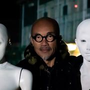 松井玲奈、白塗り&丸刈りキャラに挑戦!『ゾッキ』顔の型取りに挑むメイキング映像
