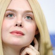 スマホで恋人を追い詰めた事件、エル・ファニング主演でテレビシリーズ化