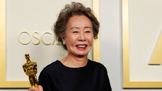 韓国人初の快挙！『ミナリ』ユン・ヨジョンが助演女優賞