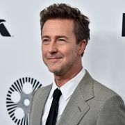 『ナイブズ・アウト』続編にエドワード・ノートン!新キャスト続々