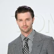 シュワちゃんイケメン息子、コリン・ファース主演「ザ・ステアケース」に出演決定