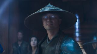 “雷神”浅野忠信が一撃をお見舞い!『モータルコンバット』本編映像