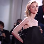身長190センチ超!『TENET テネット』長身美女エリザベス・デビッキ、次はうさぎ役