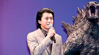 小栗旬、ゴジラ撮影前に渡辺謙から励ましの言葉「気負わず胸張って」