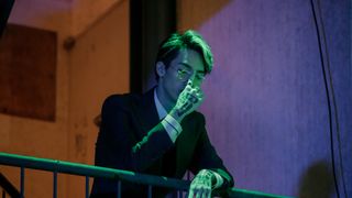 手の甲に罪と罰…清水尋也“ハンマ”が静かに見つめる『東京リベンジャーズ』新カット