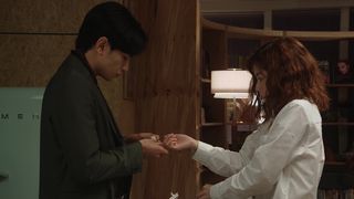 今夜「彼女はキレイだった」第3話!中島健人、絆創膏貼るシーンに「“指キュン”ですね」<本人コメントあり>