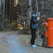 升毅が佐々部清監督を偲ぶドキュメンタリー、10月公開決定!場面写真も