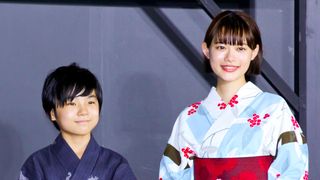 寺田心&杉咲花、9.8メートルの“等身大”大魔神に驚き!『妖怪大戦争』をヒット祈願