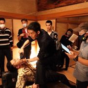 松坂桃李『孤狼の血 LEVEL2』で10メートル落下!壮絶アクションに密着