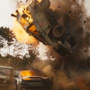 『ワイスピ』規格外カーアクションはこうして生まれた!地雷原を大爆走の本編&メイキング映像が公開
