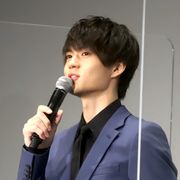 佐野勇斗『かぐや様』エンドロールのダンスでも役になりきり!平野紫耀は「石上をまとって踊ってる」