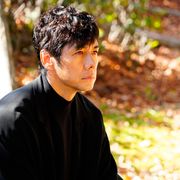 西島秀俊はなぜ村上春樹映画にハマる?『ドライブ・マイ・カー』濱口竜介監督がオファーの理由語る