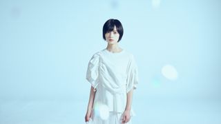 平手友梨奈、初のNHKドラマで新人女性騎手に!「風の向こうへ駆け抜けろ」主演