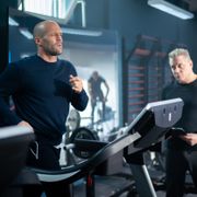 ジェイソン・ステイサムが警備会社の入社試験に挑む!ガイ・リッチー『キャッシュトラック』本編映像