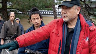 岡田准一&山田涼介の真剣な眼差し!『燃えよ剣』緊迫のメイキング写真が公開