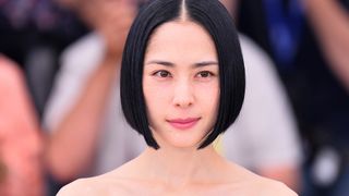 深津絵里が可愛すぎる!「カムカムエヴリバディ」ビジュアルに驚き