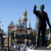 ディズニーランド建造の物語を『ハロウィン』監督が映画化