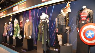『エターナルズ』に新キャプのスーツ！MCUフェーズ4作品の衣装＆小道具、原宿で展示
