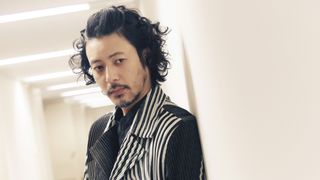 仮面ライダークウガから22年 オダギリジョー、特撮は独特な世界「自分を育ててくれたのは間違いない」
