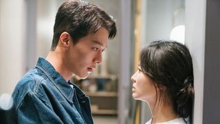 韓国ドラマ「今、別れの途中です」ソン・ヘギョ&チャン・ギヨンが見つめ合う場面カット公開