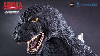 ゴジラ胸像、平成シリーズのスーツサイズで限定100体生産！