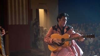 『エルヴィス』7月に日本公開!『ムーラン・ルージュ』監督×トム・ハンクスも出演