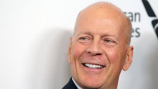 ラジー賞、ブルース・ウィリスの最低演技賞を撤回 失語症公表を受け