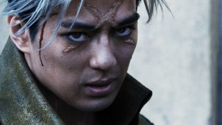 『鋼の錬金術師』新田真剣佑“スカー”メイキング映像公開 傷の裏側明かすコメントも