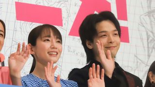 吉岡里帆・中村倫也・尾野真千子、告白合戦で和気あいあい