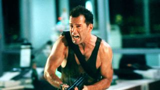 ブルース・ウィリスはなぜ愛されるのか　引退が惜しまれる唯一無二のキャリアと魅力