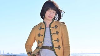 「ツーカイ×ゴーカイ」伊狩鎧がルカそっくりに!衝撃ビジュアル公開