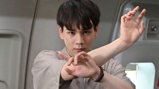 JO1・豆原一成、仮面ライダーに変身へ!スチールカットが公開