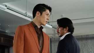 美しすぎるヤクザ…『ヘルドッグス』MIYAVIの場面写真一挙公開